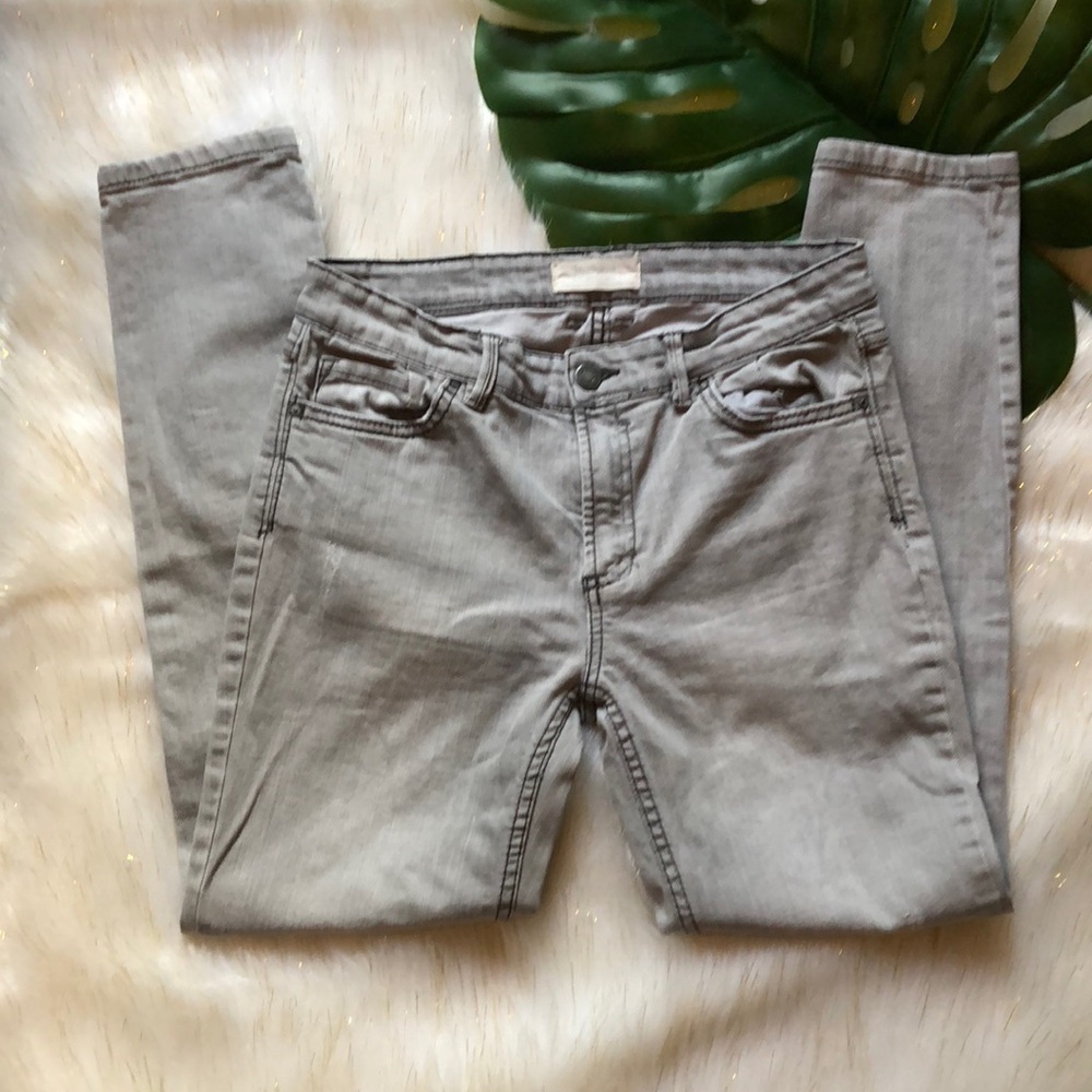 Stradivarius Distressed Gray Skinny Jeans Sz.6